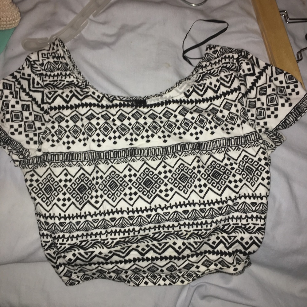 Tribal cropped top